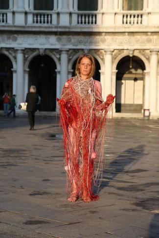 Potential, Performance, Piazza San Marco, Venice, infr'action, 2015