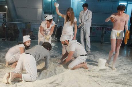 Mehl und Honig, Performance, Inszenierung, Akademie der bildenden Künste, München