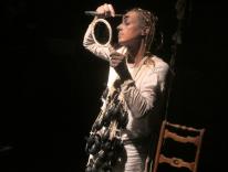 cafè com leite, blackfacing, performanceart, neodada, bone, racism