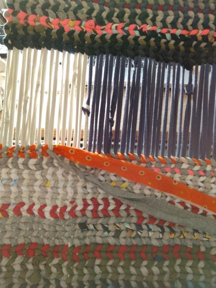 exhibition "Handarbeit", back to the roots, geometric bodys, rug weaving, ancient technique, art and crafts