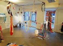 Monumental Weaving, interactive Weaving, upcycling, students, learning